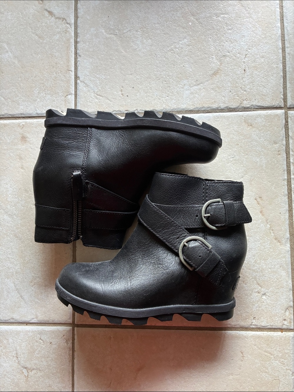 Sorel Black Leather Wedge Ankle Boots with Buckle Straps